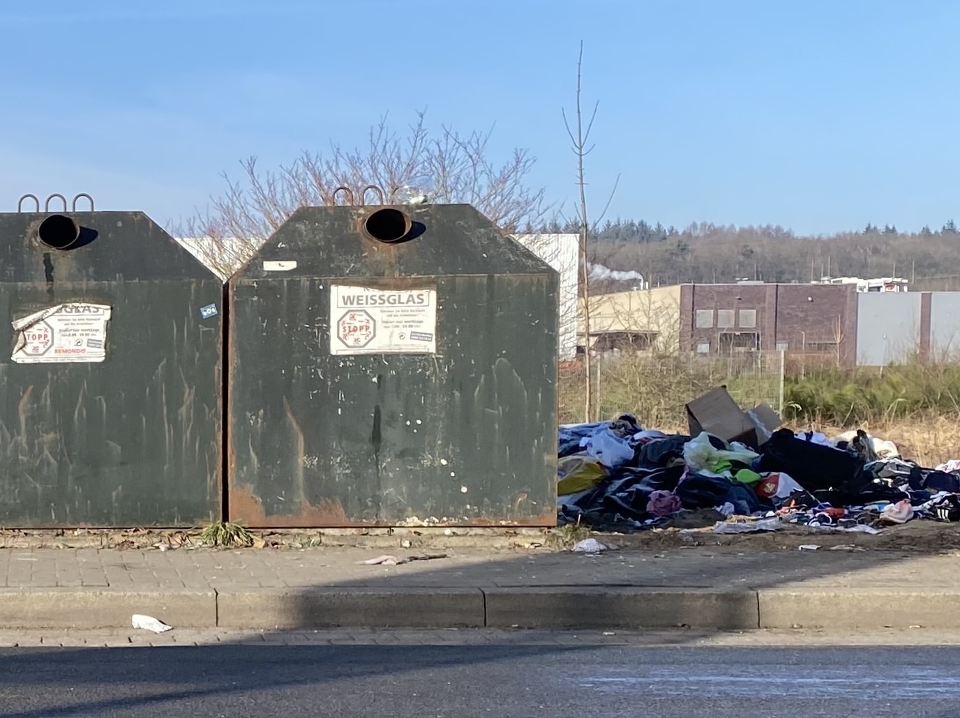 Notstand bei der Altkleidersammlung beseitigen